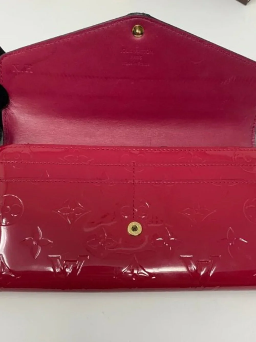 Louis Vuitton Monogram Vernis pink wallet